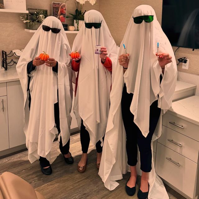 Happy Halloween from your friendly medical ghosts🎃 👻

We aren’t scared of aging, just wrinkles 🫣💉Let us help enhance your natural boo-tiful self!